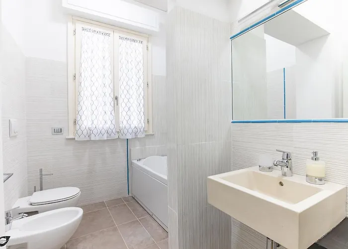 Elena House * Viareggio