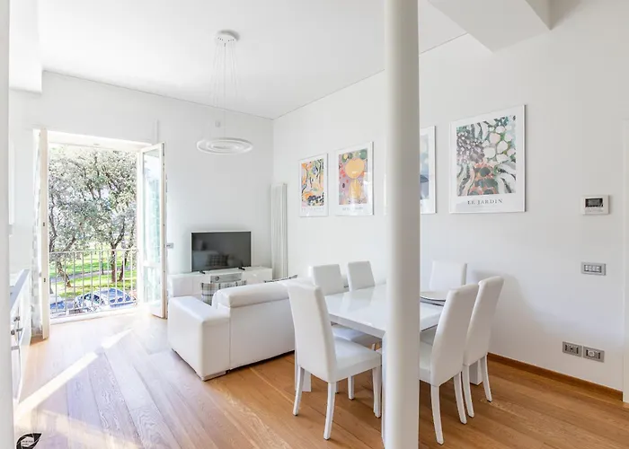 Elena House Viareggio