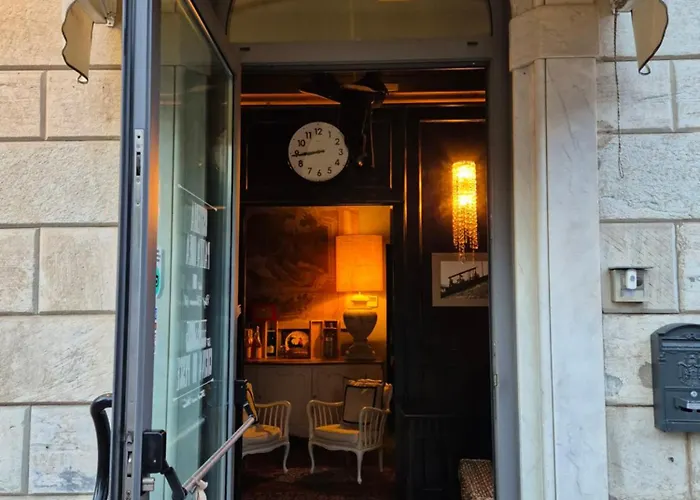 Elena House * Viareggio